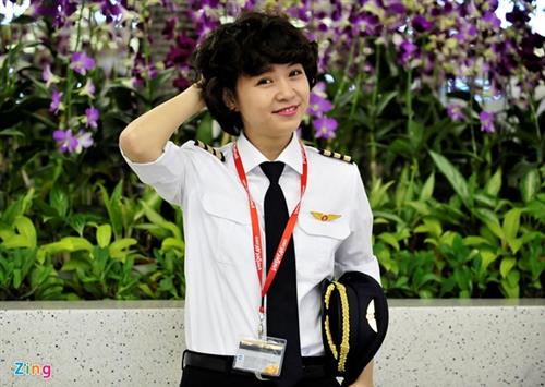 Phương Anh - nữ phi công Việt đầu tiên trong tổ bay Vietjet Air