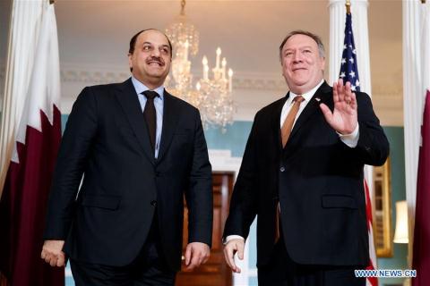 Phó Thủ tướng Qatar Khalid Al-Attiyah và Ngoại trưởng Mỹ Mike Pompeo