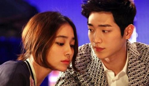 Trần Minh đã chặn ngay cái ý nghĩ đó khi nó vừa mới nhen nhóm trong đầu Nhi (Ảnh minh họa)