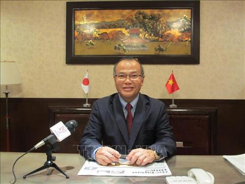 Đại sứ Việt Nam tại Nhật Bản Vũ Hồng Nam trả lời phỏng vấn phóng viên TTXVN. Ảnh: Đào Thanh Tùng/phóng viên TTXVN tại Nhật Bản.
