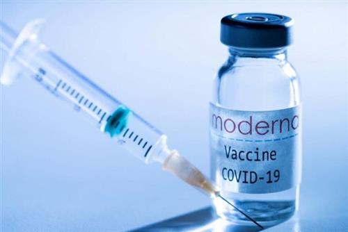 FDA tiếp tục để ngỏ khả năng đưa tiếp loại vaccine thứ 2 ngừa Covid-19 của hãng Moderna vào sử dụng: AFP.