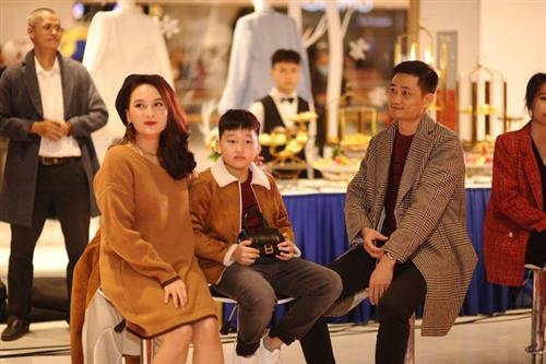 Diễn viên Bảo Thanh cùng chồng và con trai tham dự một sự kiện tại Hà Nội mới đây