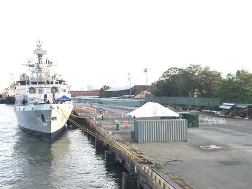 Hình ảnh tàu Hải quân Ấn Độ INS Kiltan tại Cảng Nhà Rồng - Ảnh: Đại sứ quán Ấn Độ