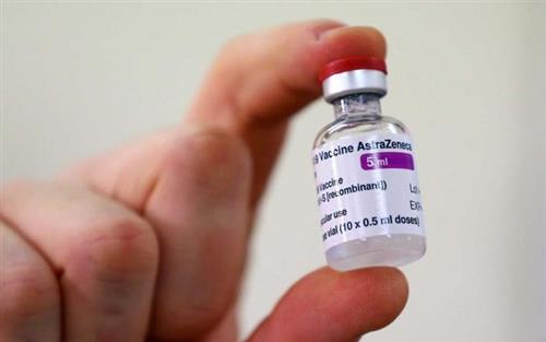 Vaccine Covid-19 của hãng AstraZeneca. Ảnh: Reuters.