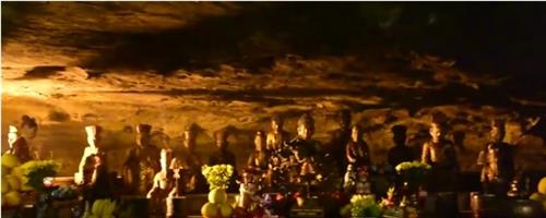 Kỳ lạ ngôi chùa cổ 1000 năm, tọa lạc trong lòng hang động ở Ninh Bình