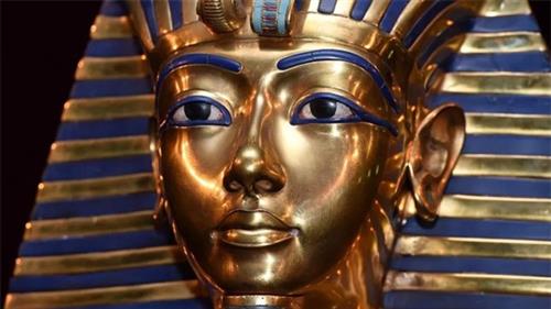 Mặt nạ của một pharaoh được trưng bày tại bảo tàng Berlin, Đức. Ảnh minh họa.