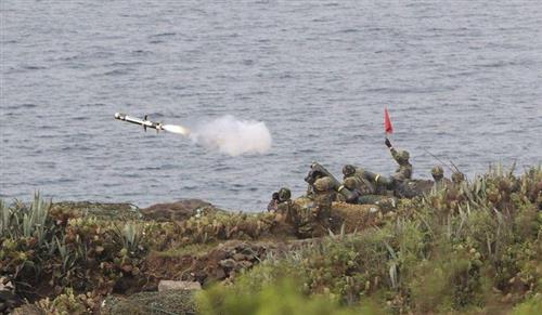 400 tên lửa chống tăng FGM-148 Javelin đặt hàng từ Mỹ sẽ đến tay Đài Loan. (Nguồn: AP)