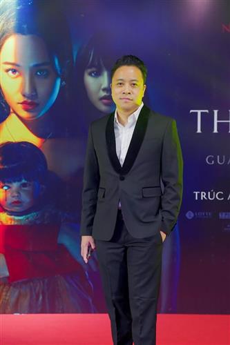 Tối 28/4, đạo diễn Victor Vũ cùng ekip đã mang "Thiên thần hộ mệnh" đến với khán giả Hà Nội.