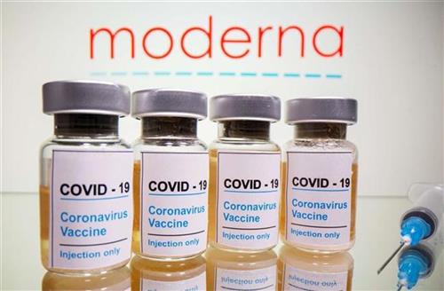 WHO chấp thuận vaccine do Moderna phát triển để sử dụng khẩn cấp ngừa COVID-19. (Ảnh: Reuters)