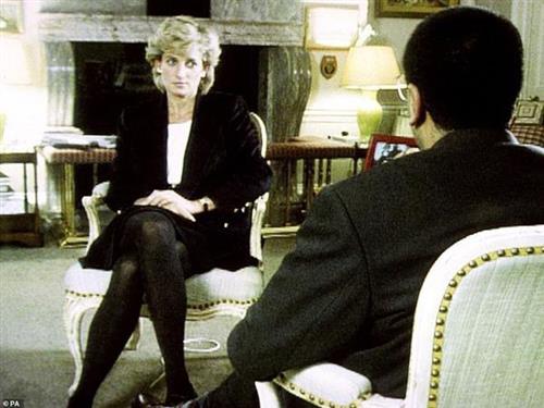 Công nương Diana trong cuộc phỏng vấn năm 1995. Ảnh: PA.